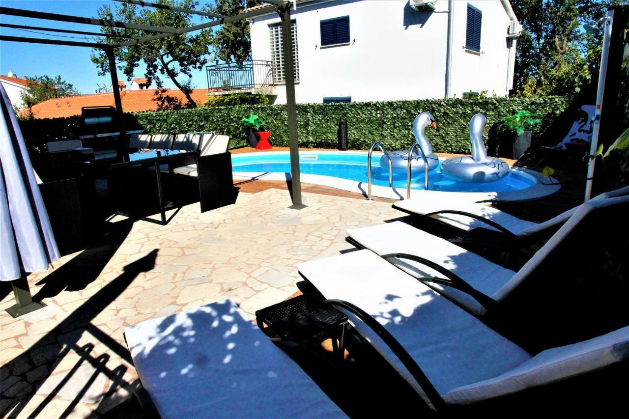 Villa Summer Dream With Heated Pool, Sauna And Jacuzzi Malinska Exterior foto