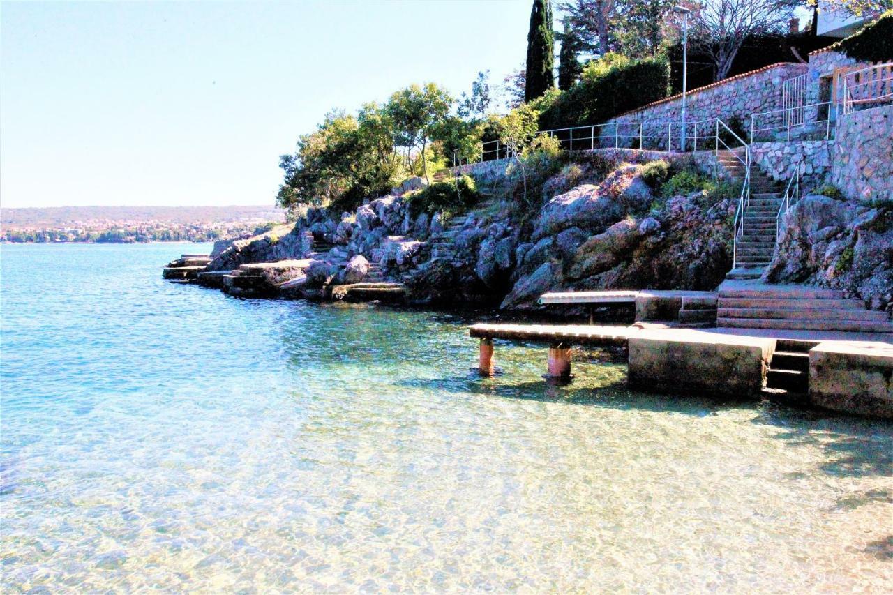 Villa Summer Dream With Heated Pool, Sauna And Jacuzzi Malinska Exterior foto