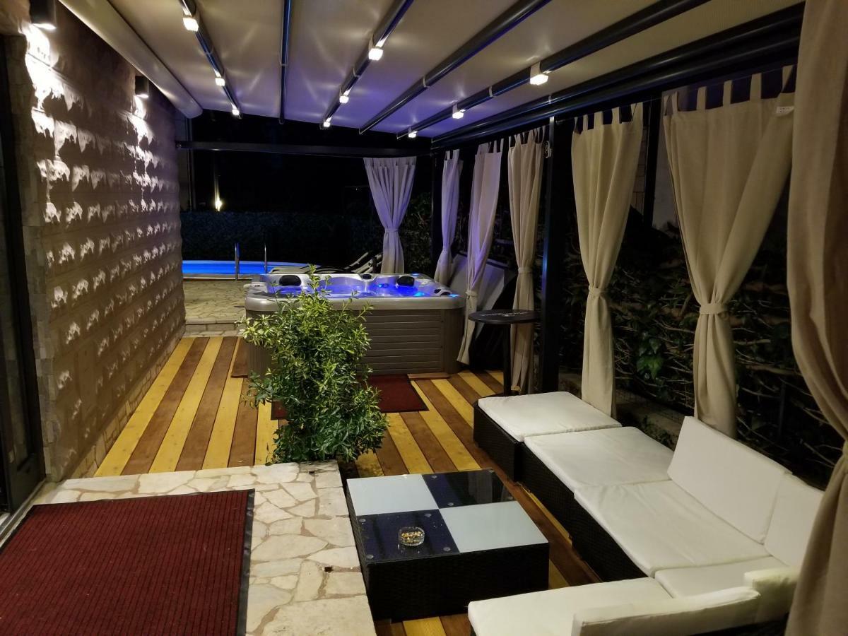 Villa Summer Dream With Heated Pool, Sauna And Jacuzzi Malinska Exterior foto