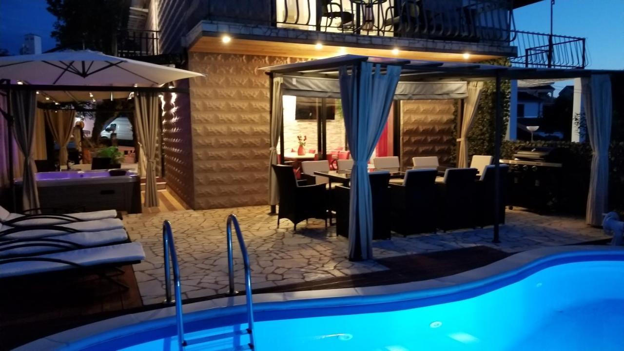 Villa Summer Dream With Heated Pool, Sauna And Jacuzzi Malinska Exterior foto